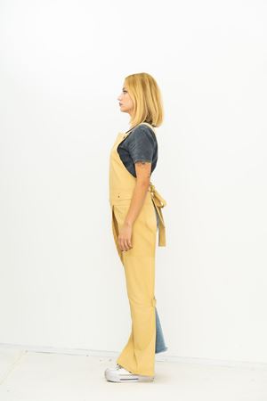 Sarı Renkli Atölye Önlüğü - Dayanıklı ve Fonksiyonel Çalışma Elbisesi